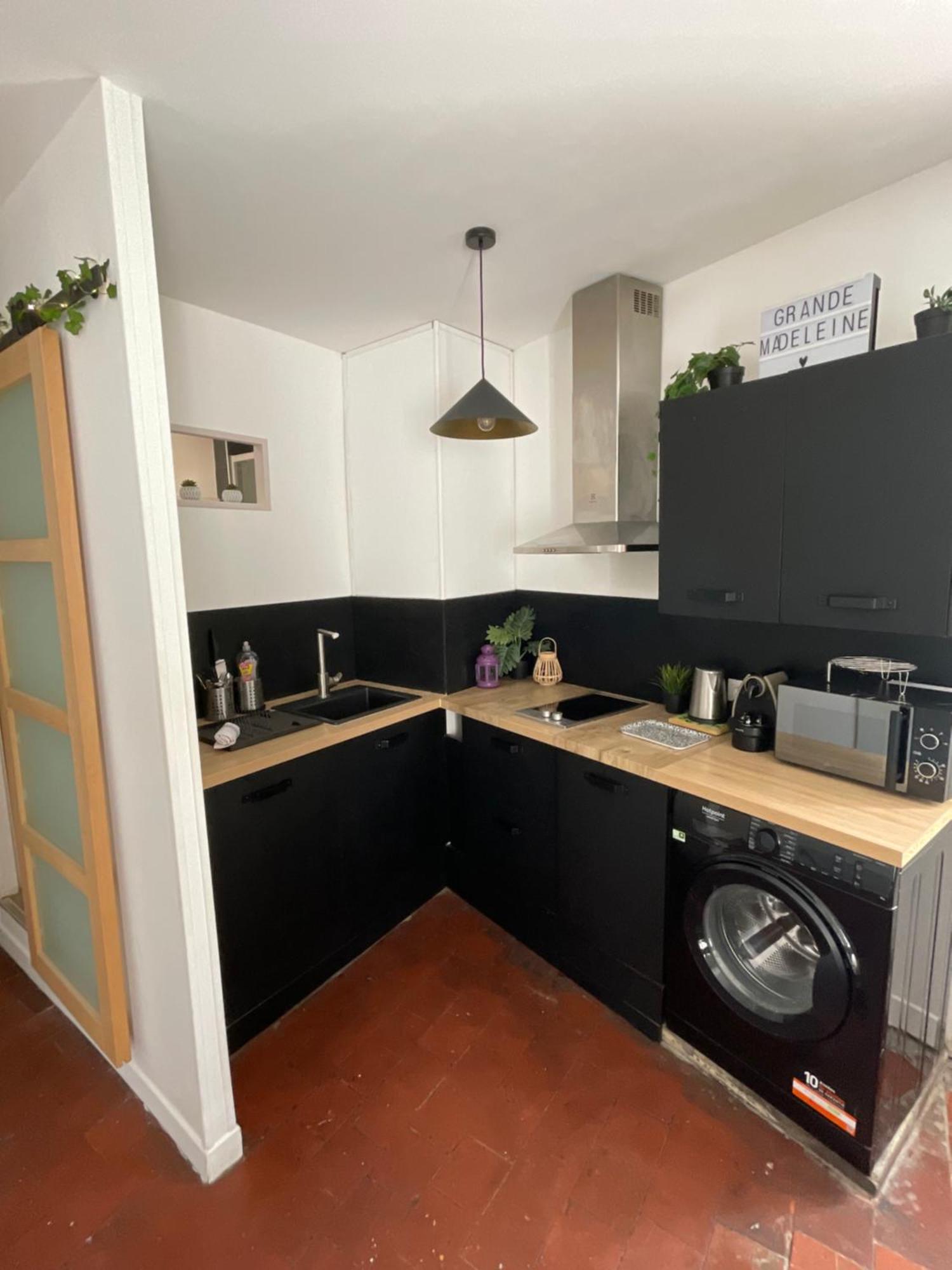 La Grande Madeleine Apartment น็องต์ ภายนอก รูปภาพ
