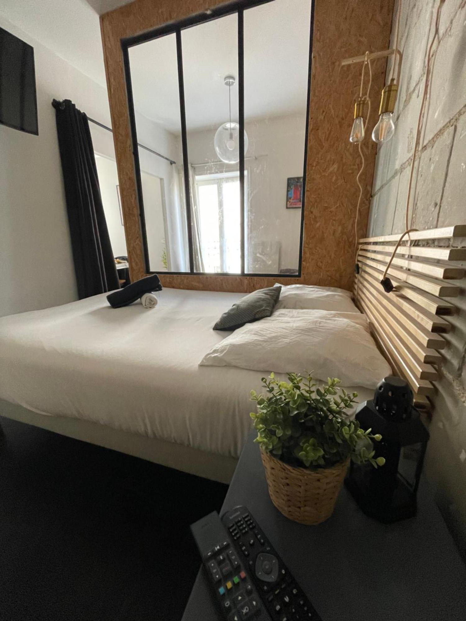La Grande Madeleine Apartment น็องต์ ภายนอก รูปภาพ